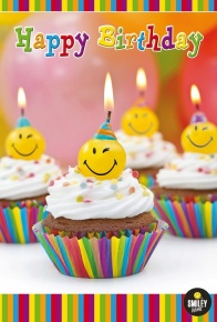 BSB képeslap, Happy Birthday, muffinok, smile gyertyával (állvány) (51-05850)